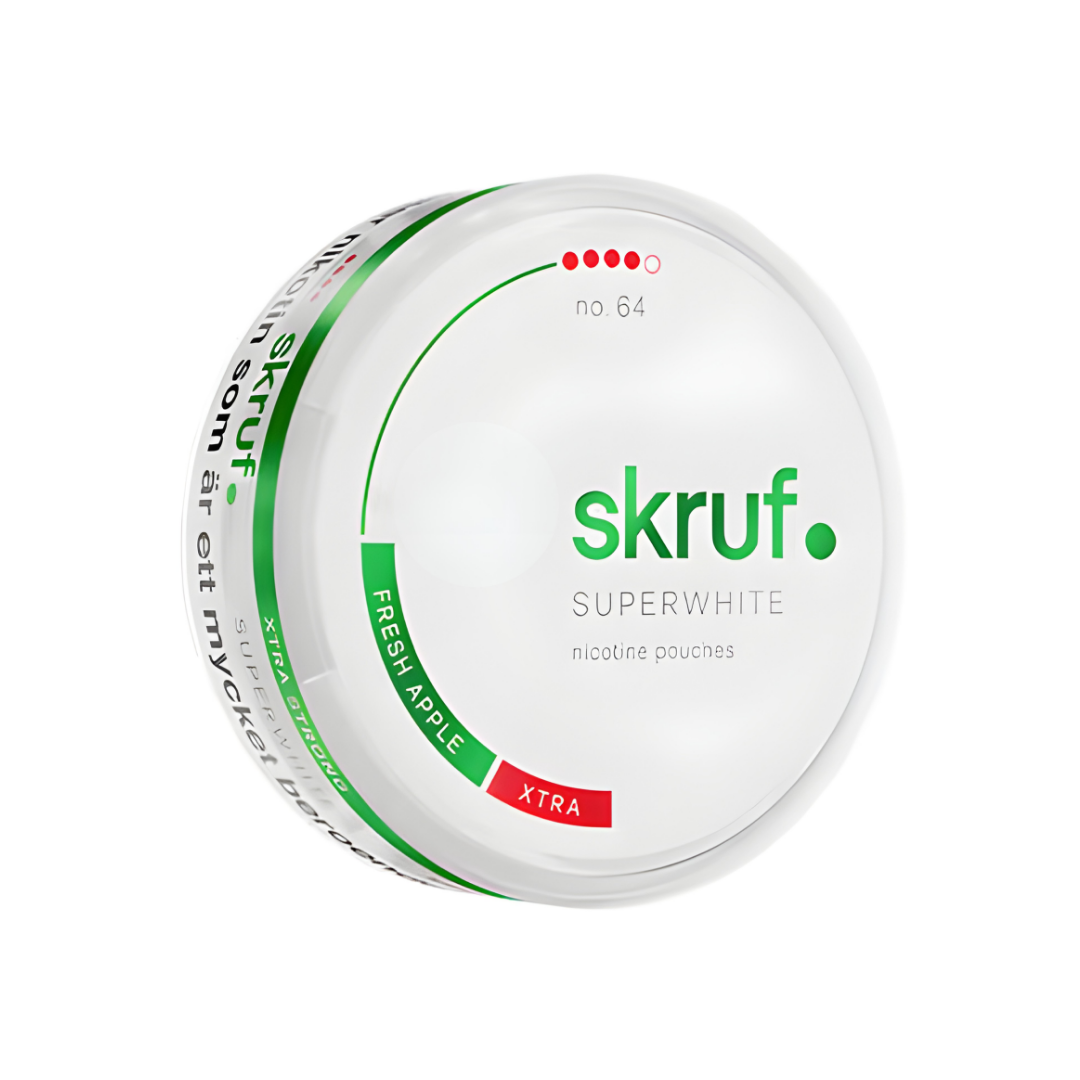 Detail close-up of Skruf Apple Slim can, showcasing green and red colors with brand logo on a white background.